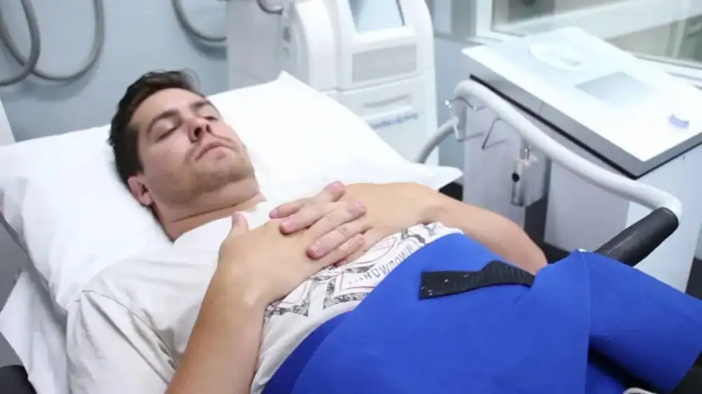 Transforming Bodies: Celebrity Success Stories and the Truth Behind Body Contouring 2 Image of male having body contouring Shepperton Green treatment